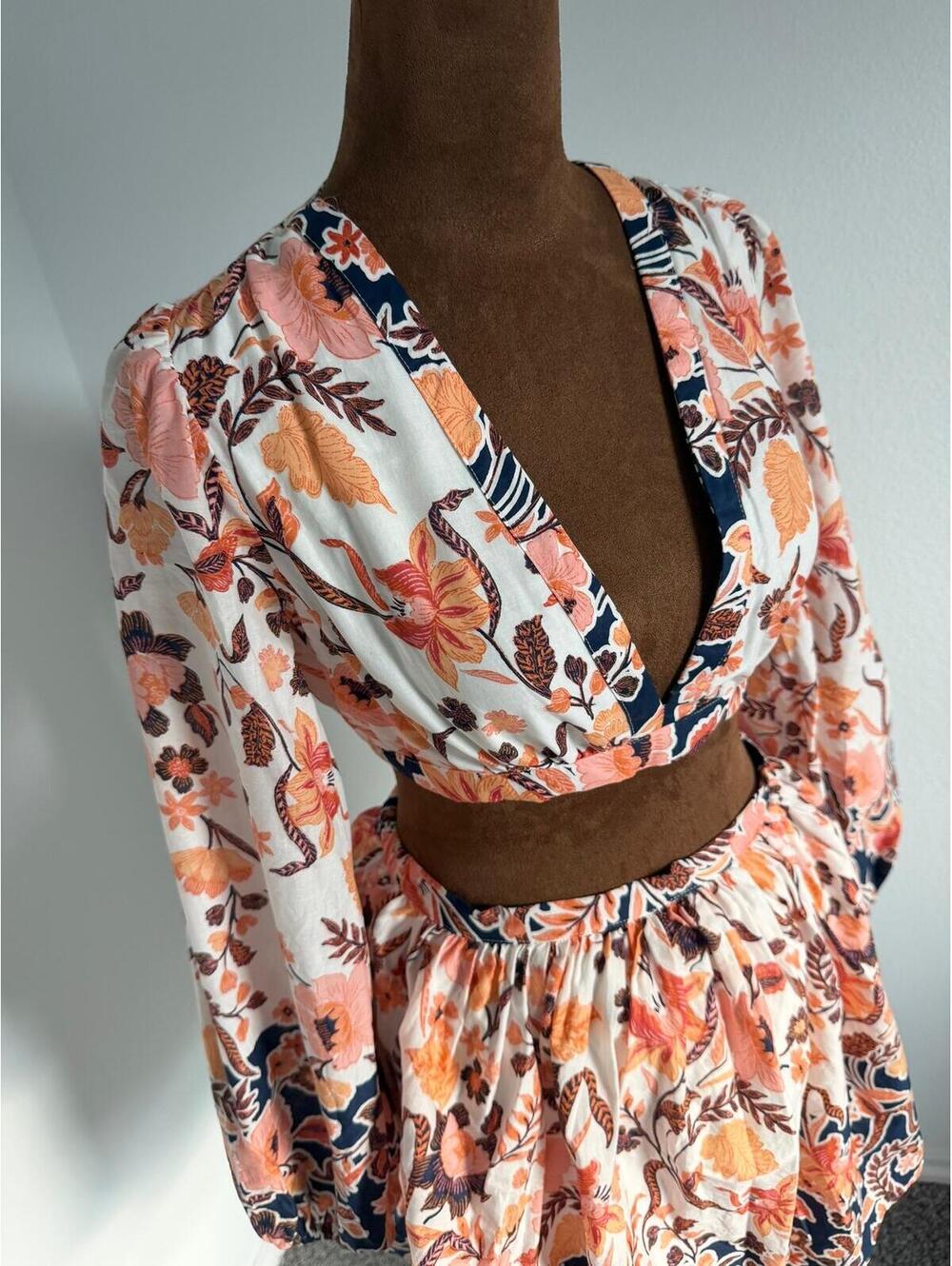 Chelsea & Violet Size 0 Two Piece Set Floral 100% Cotton Crop Blouse and Skirt - Picture 5 of 13